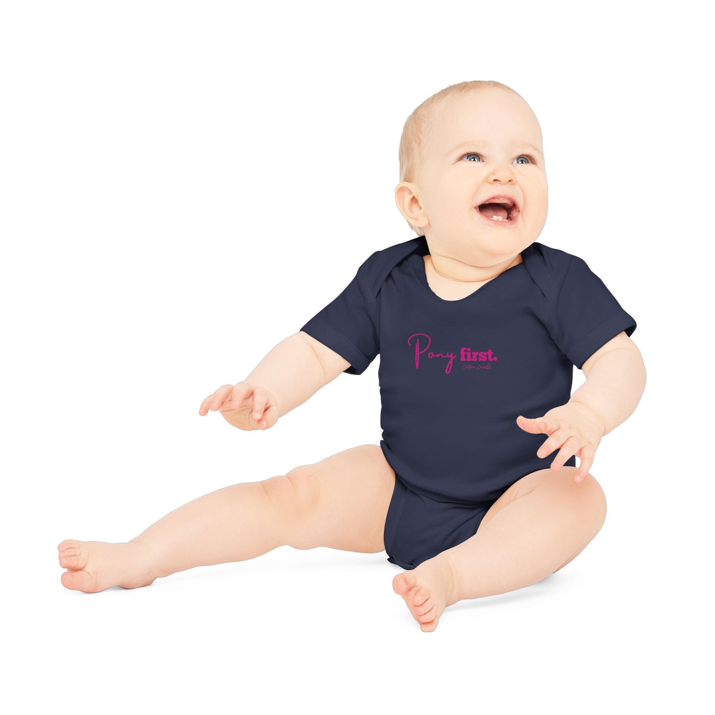 Pony First Baby Body – Pferdeliebe Body | Stall Baby Outfit | Reitsport Geschenkidee