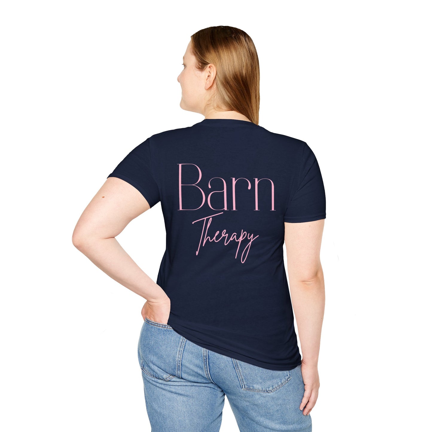 Barn Therapy T-Shirt | Reitsport Statement Shirt für Pferdeliebhaber | Equestrian Lifestyle Tee | Stall & Horse Lover Gift
