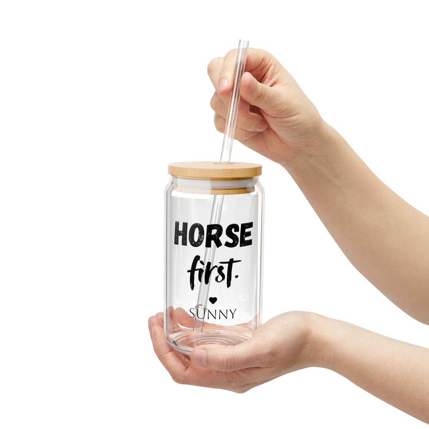 Personalisiertes Horse first Trinkglas mit Pferdenamen - Glas mit Bambusdeckel & Strohhalm für Pferdeliebhaber