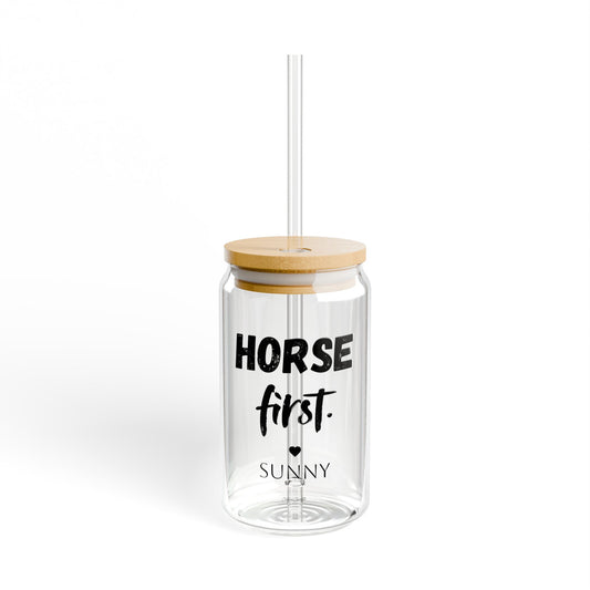 Personalisiertes Horse first Trinkglas mit Pferdenamen - Glas mit Bambusdeckel & Strohhalm für Pferdeliebhaber