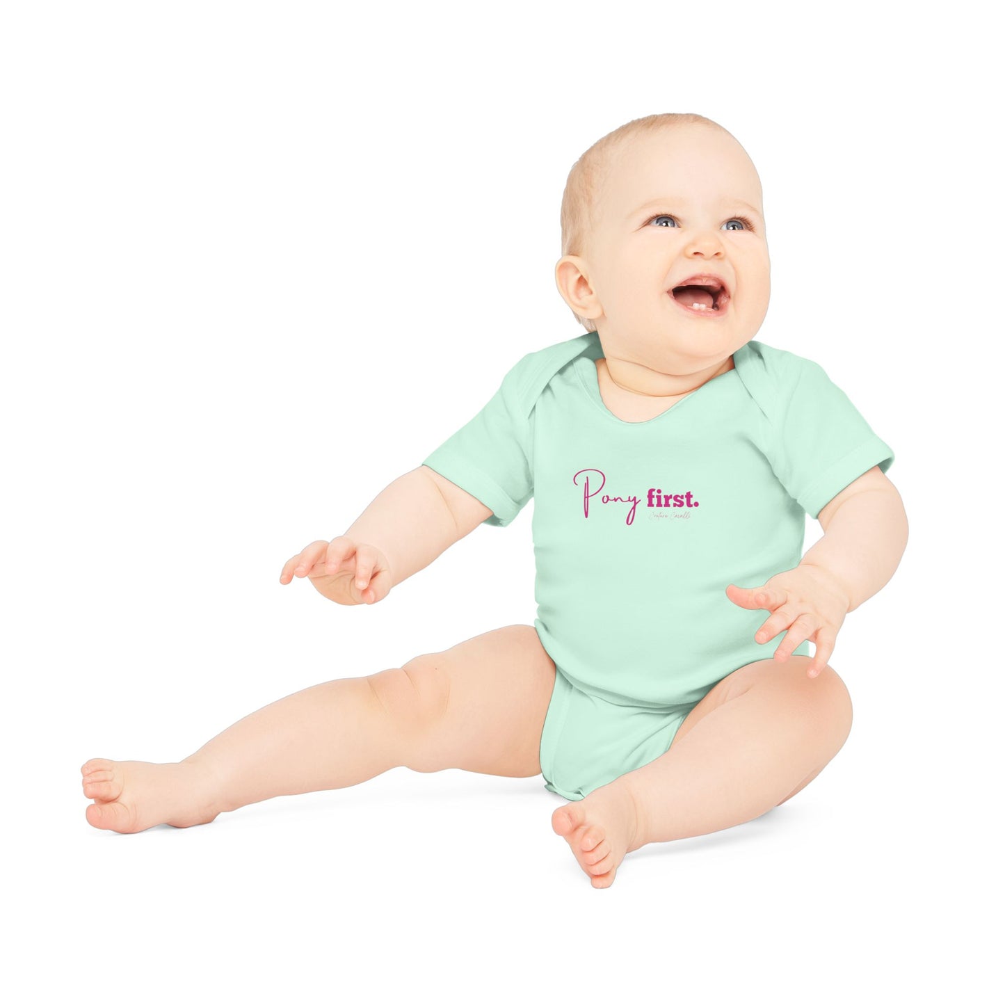 Pony First Baby Body – Pferdeliebe Body | Stall Baby Outfit | Reitsport Geschenkidee